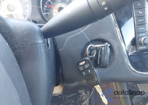 2011 Chrysler 200 Limited from USA, damaged, VIN 1C3BC2FG0BN590212